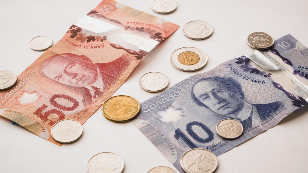 Canadian $50 and $10 dollar bills